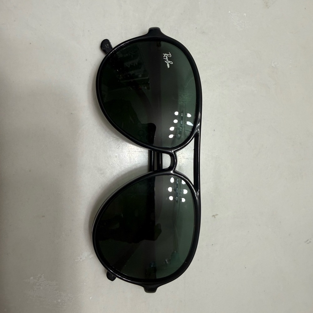 Ray-Ban Black and Green Aviator Sunglasses